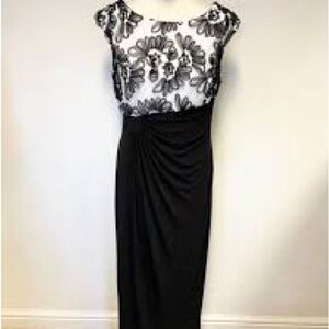Connected Apparel Black and White Maxi Dress